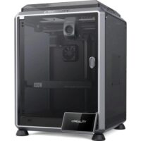 Impresora 3D Creality K1C cerrada con cámara IA y estructura metálica