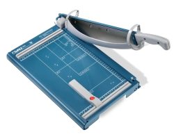 dahle-561-cizalla-profesional-de-palanca-a4 Cizalla profesional de palanca Dahle 561 Formato A4 con cuchilla de acero de Solingen y capacidad de 35 hojas ideal para optimización y rendimiento en la oficina.